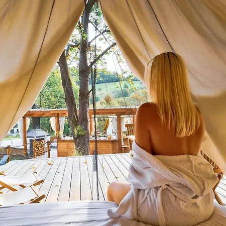 Luksuzni šator Luxury Vineyard Chateau Ramsak Maribor