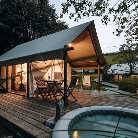Luxury Vineyard Chateau Ramsak Glamping *