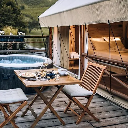 Glamping Luxury Vineyard Chateau Ramsak *