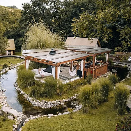 Luksusowy namiot Luxury Vineyard Chateau Ramsak Maribor