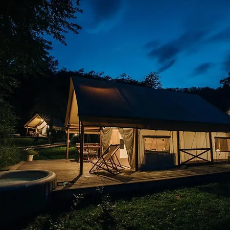 Luxury Vineyard Chateau Ramsak Glamping Marburgo
