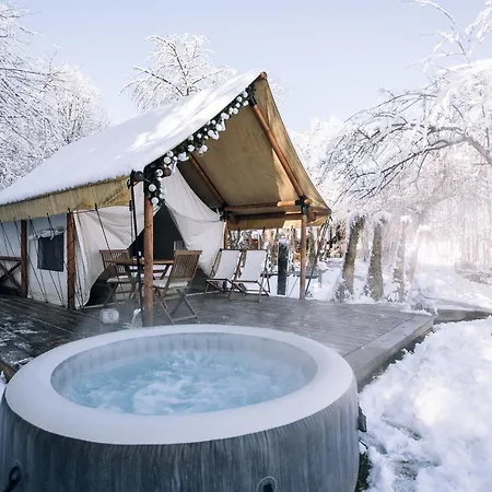 Luxury Vineyard Chateau Ramsak Glamping Marburgo