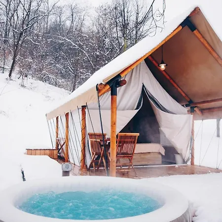 Glamping Luxury Vineyard Chateau Ramsak *