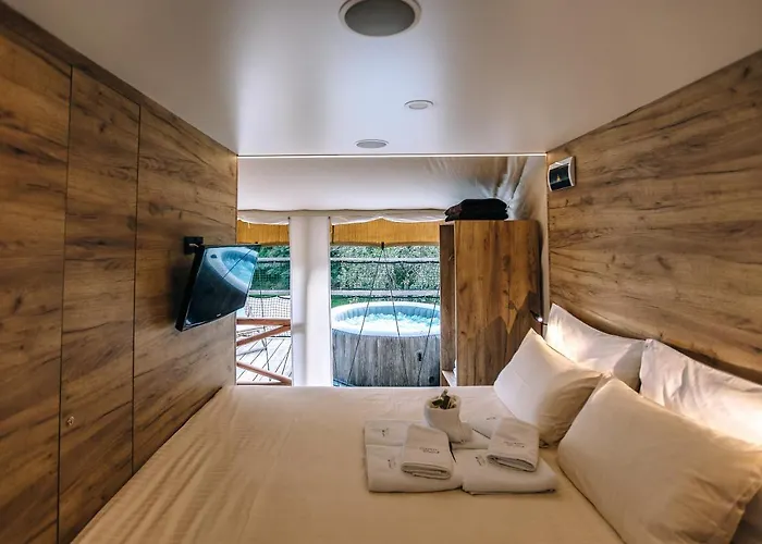 Luksusowy namiot Luxury Vineyard Chateau Ramsak *