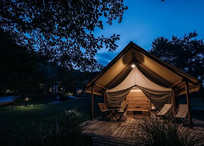 Luksuzni šotor Luxury Vineyard Chateau Ramsak *