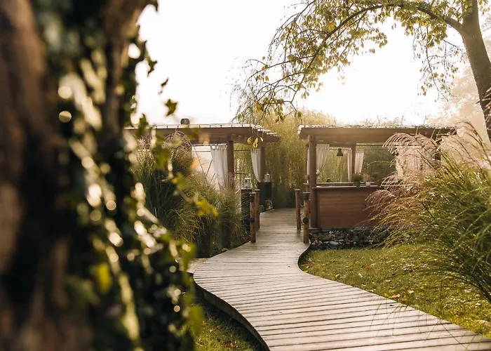 Luksusowy namiot Luxury Vineyard Chateau Ramsak Maribor