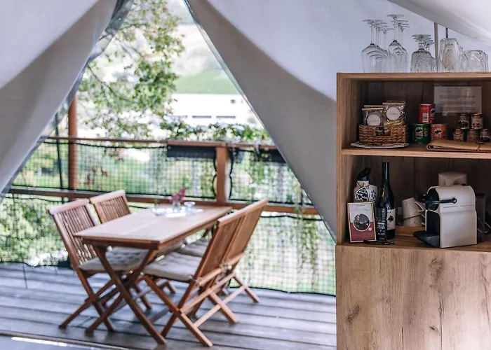 Luksusowy namiot Luxury Vineyard Chateau Ramsak Maribor